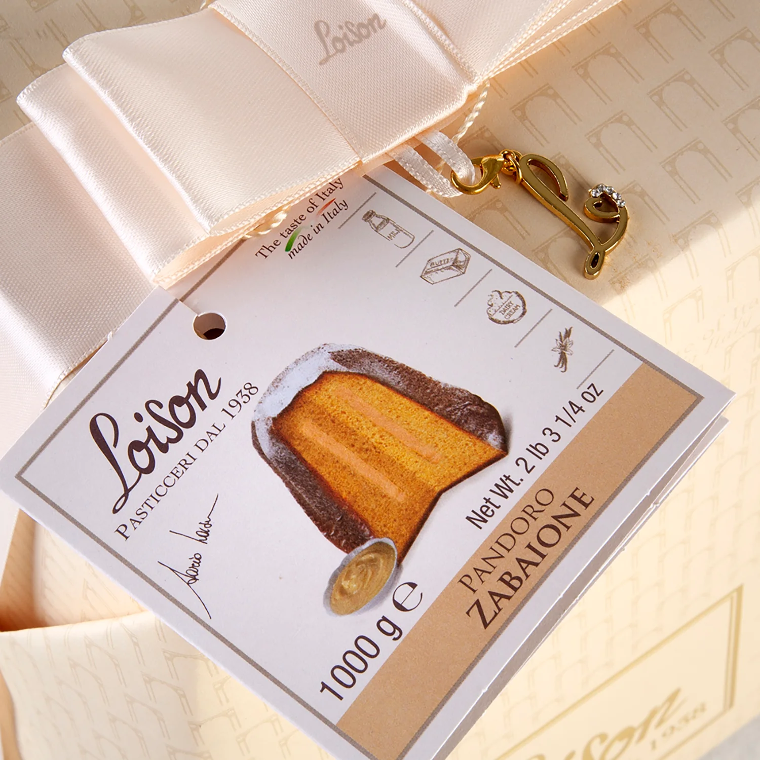 Pandoro with Zabione Cream - 2.2 lb - Image 3